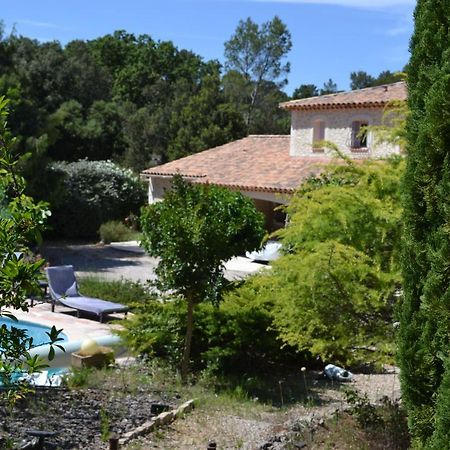 Flassans-sur-Issole Suite 30 M2 Ideale Pour 2 Personnes المظهر الخارجي الصورة