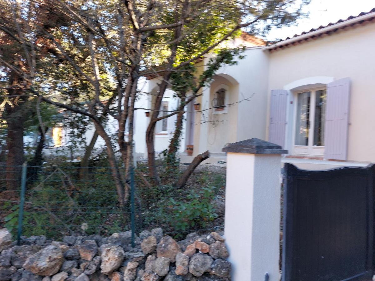 Flassans-sur-Issole Suite 30 M2 Ideale Pour 2 Personnes المظهر الخارجي الصورة